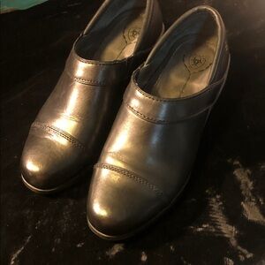Ariat women’s leather Slip On Loafers Sz 8